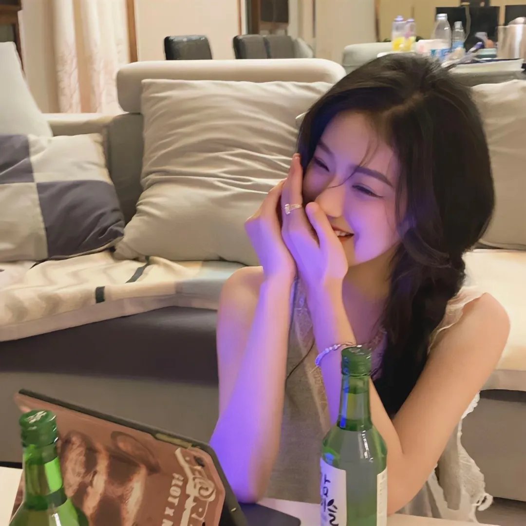 东德蕾丝的爱欲